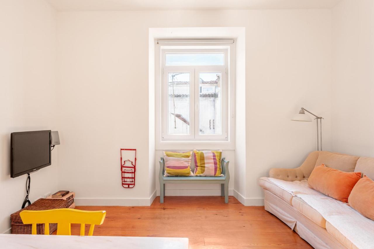 Joivy Chic 2Br Apt In Bairro Alto, 2Mins To Sao Pedro De Alcantara Viewpoint ลิสบอน ภายนอก รูปภาพ