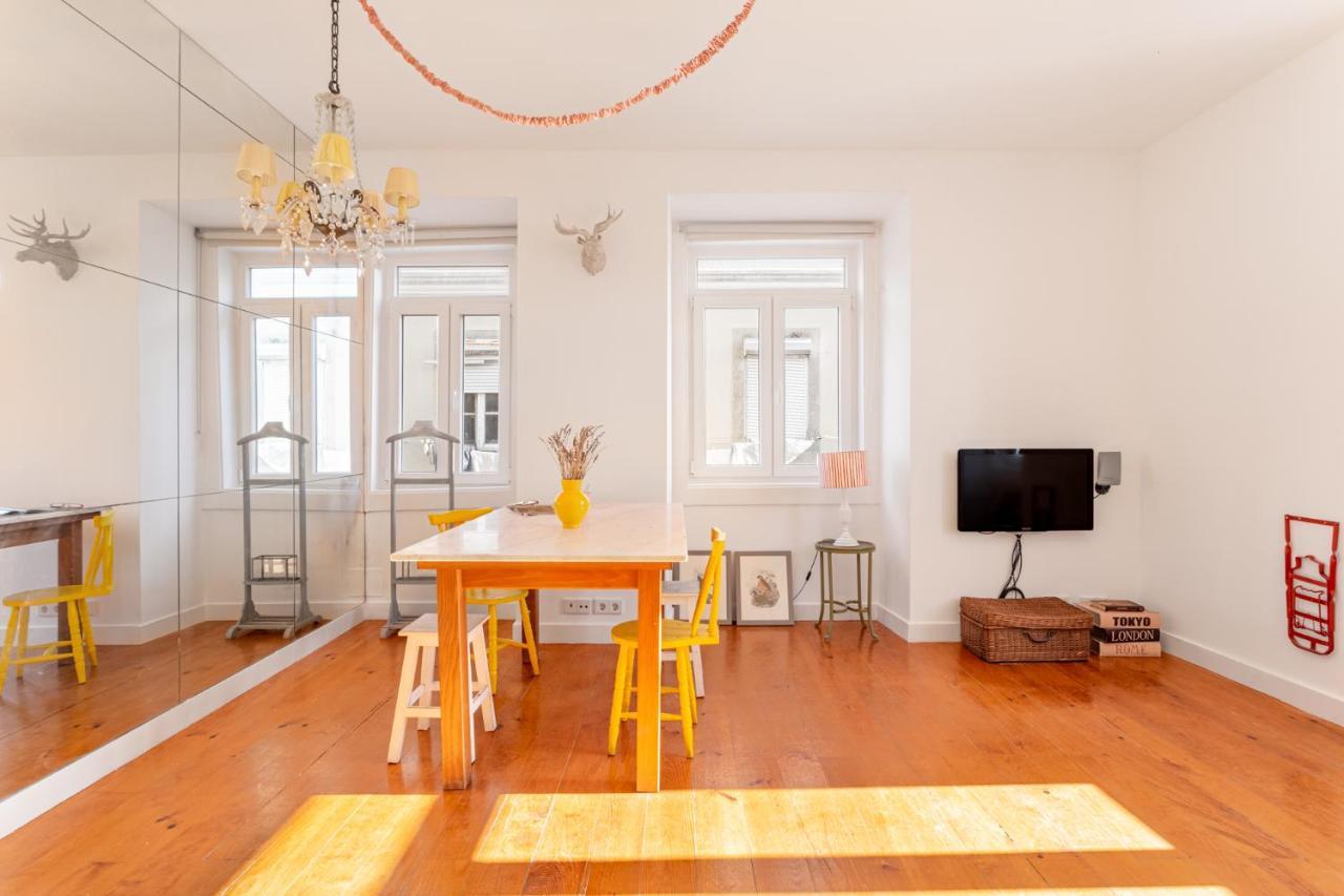 Joivy Chic 2Br Apt In Bairro Alto, 2Mins To Sao Pedro De Alcantara Viewpoint ลิสบอน ภายนอก รูปภาพ