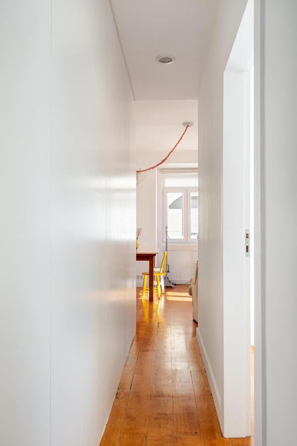 Joivy Chic 2Br Apt In Bairro Alto, 2Mins To Sao Pedro De Alcantara Viewpoint ลิสบอน ภายนอก รูปภาพ
